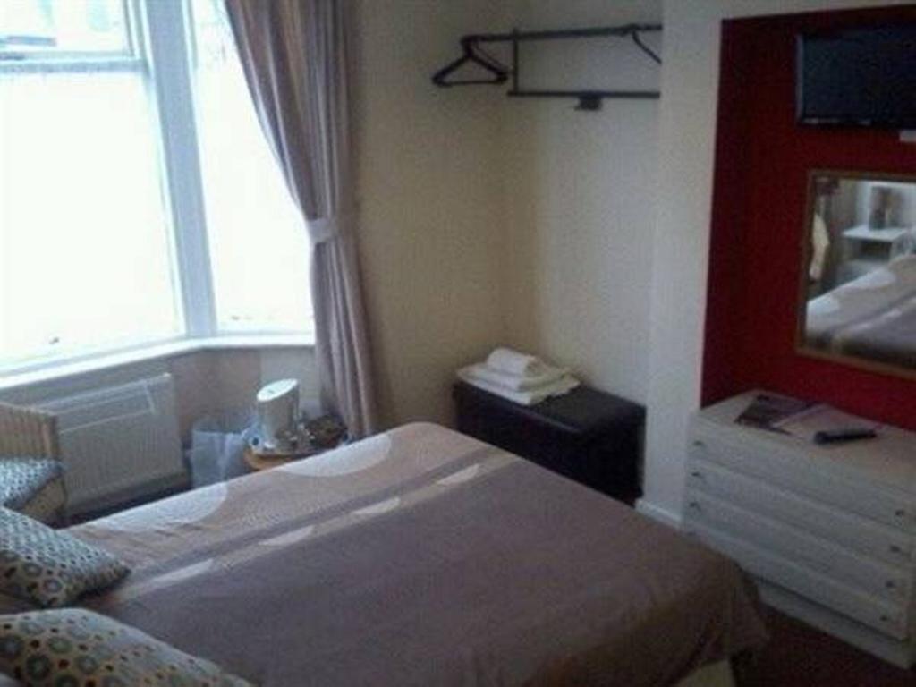 Aartswood Guest house Scarborough